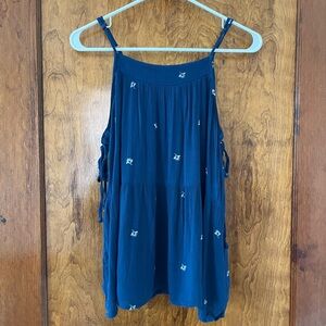 Universal Thread Navy Sleeveless Top